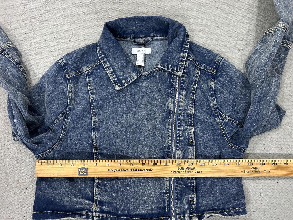 Y2K Forever 21 Jacket Womens XS Blue Acid Wash Cropped Denim Moto Asymmetrical - Picture 9 of 13